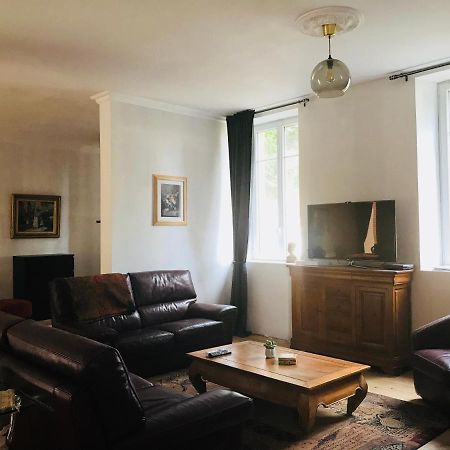 Le Chateau Segot Neuilly-le-Réal Zewnętrze zdjęcie